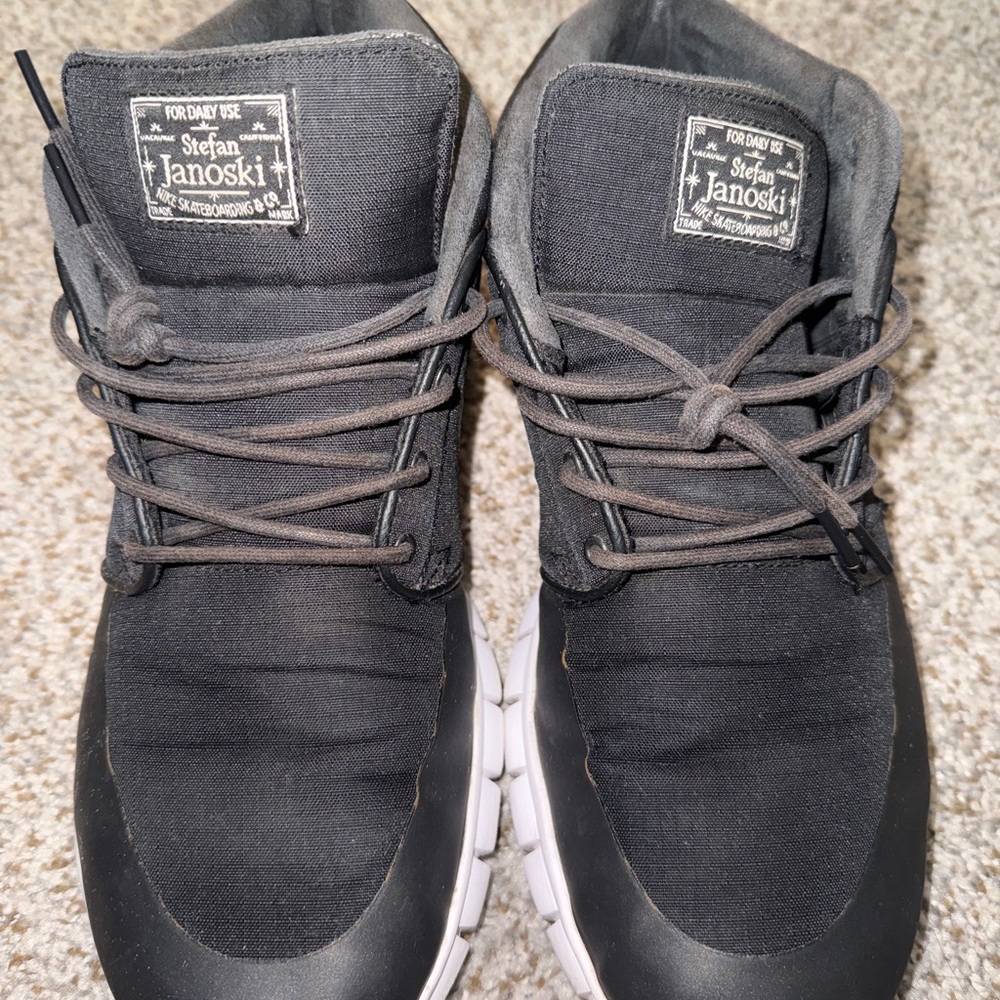 Nike Stefan Janoski Black Athletic Shoes